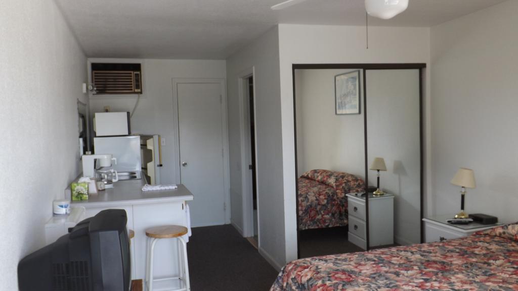 Twin Lakes Inn Bull Shoals Δωμάτιο φωτογραφία