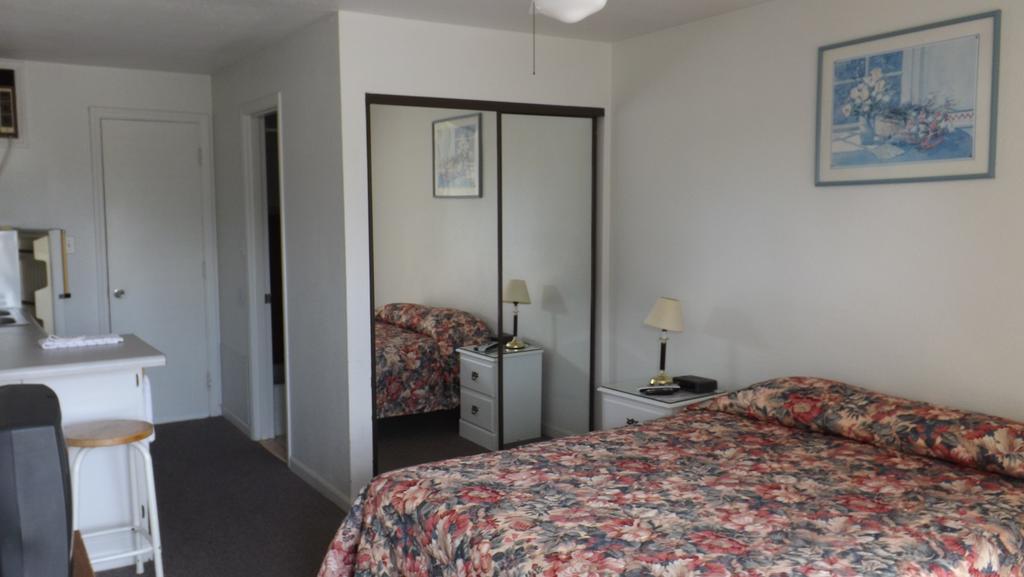 Twin Lakes Inn Bull Shoals Δωμάτιο φωτογραφία