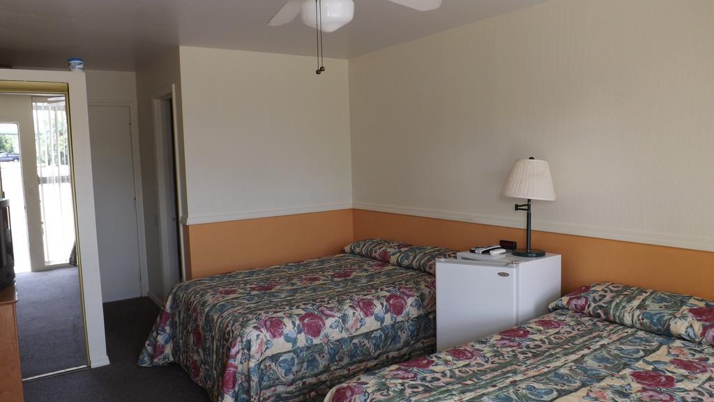 Twin Lakes Inn Bull Shoals Δωμάτιο φωτογραφία