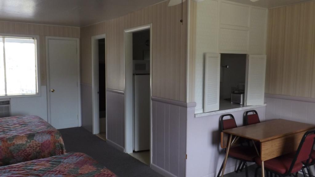 Twin Lakes Inn Bull Shoals Δωμάτιο φωτογραφία