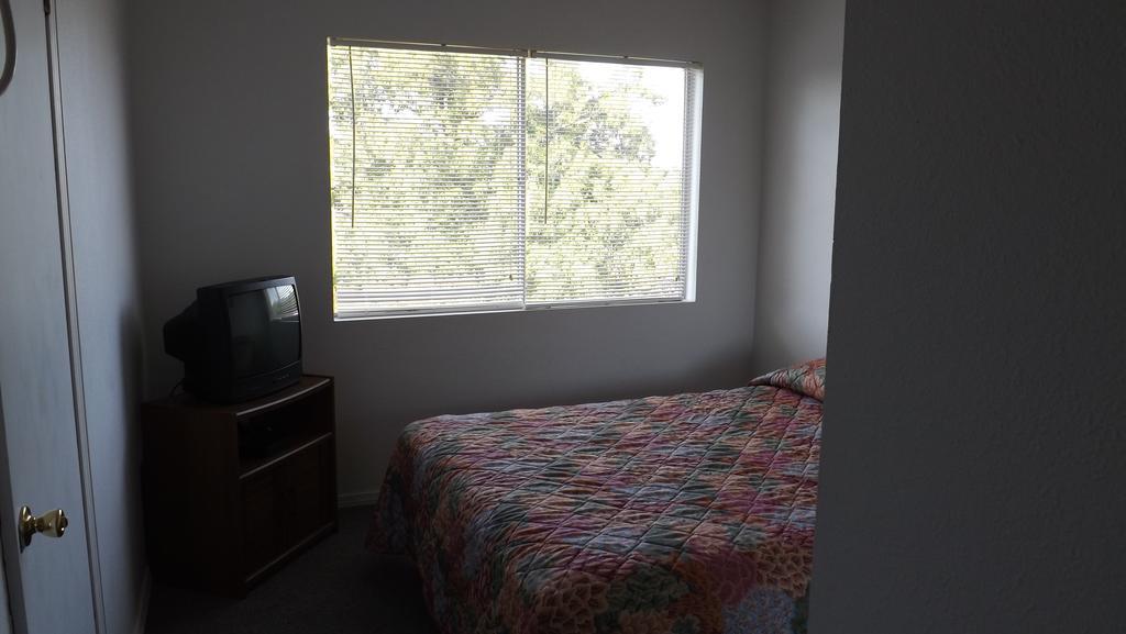 Twin Lakes Inn Bull Shoals Δωμάτιο φωτογραφία