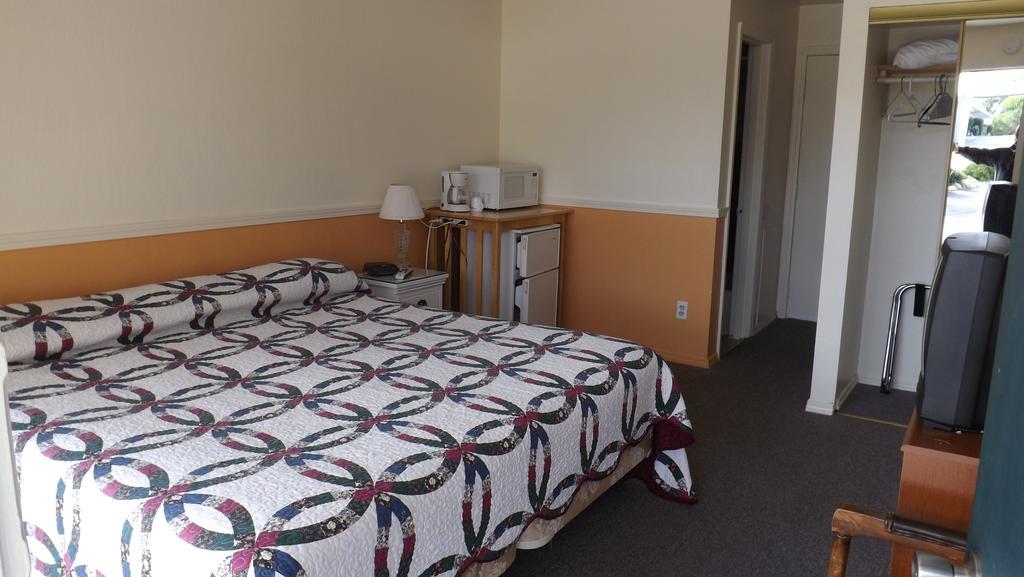 Twin Lakes Inn Bull Shoals Δωμάτιο φωτογραφία