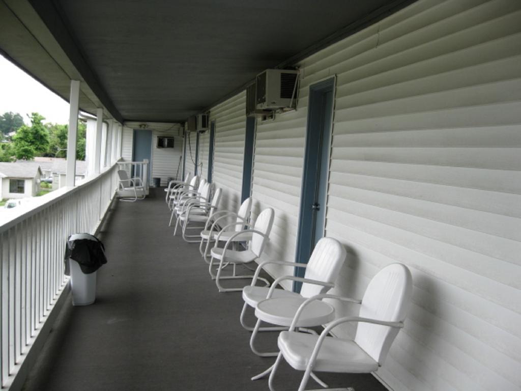 Twin Lakes Inn Bull Shoals Εξωτερικό φωτογραφία
